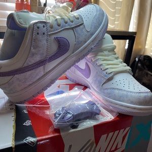 Nike dunk low purple pulse (never worn)